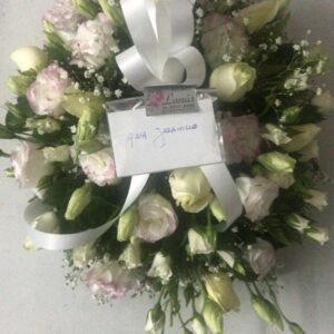 Bouquet con Rosas y Lisiantus